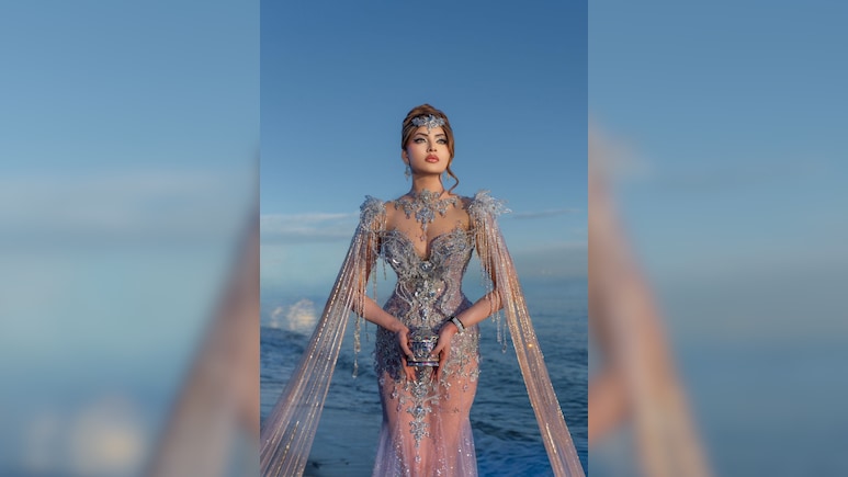 Urvashi Rautela का हिंदू सनातन धर्म से जुड़ा अभिवादन हुआ वायरल