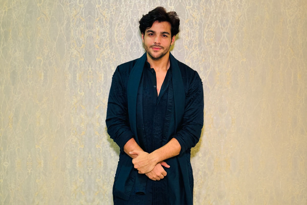 Ashish Chanchlani Starts A New Journey With Ekaki