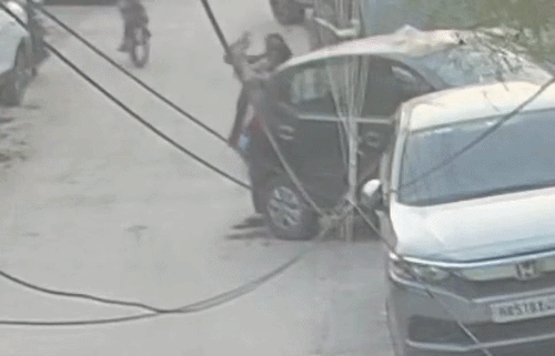 फरीदाबाद: वकील की बेटी ने 75 साल की महिला पर बरसाए थप्पड़, CCTV में कैद हुई हरकत; FIR दर्ज&nbsp;