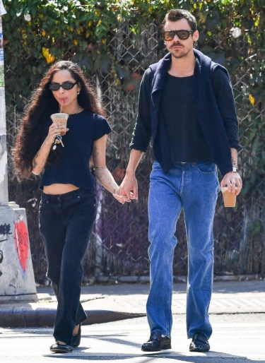 Harry Styles And Zoe Kravitz Eye Christmas Wedding In UK: Report