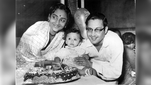 गुरुदत्त की जिंदगी के अनसुने किस्से, 'लिमोजीन में चलती थी गीता, बस में सफर करते थे गुरुदत्त'