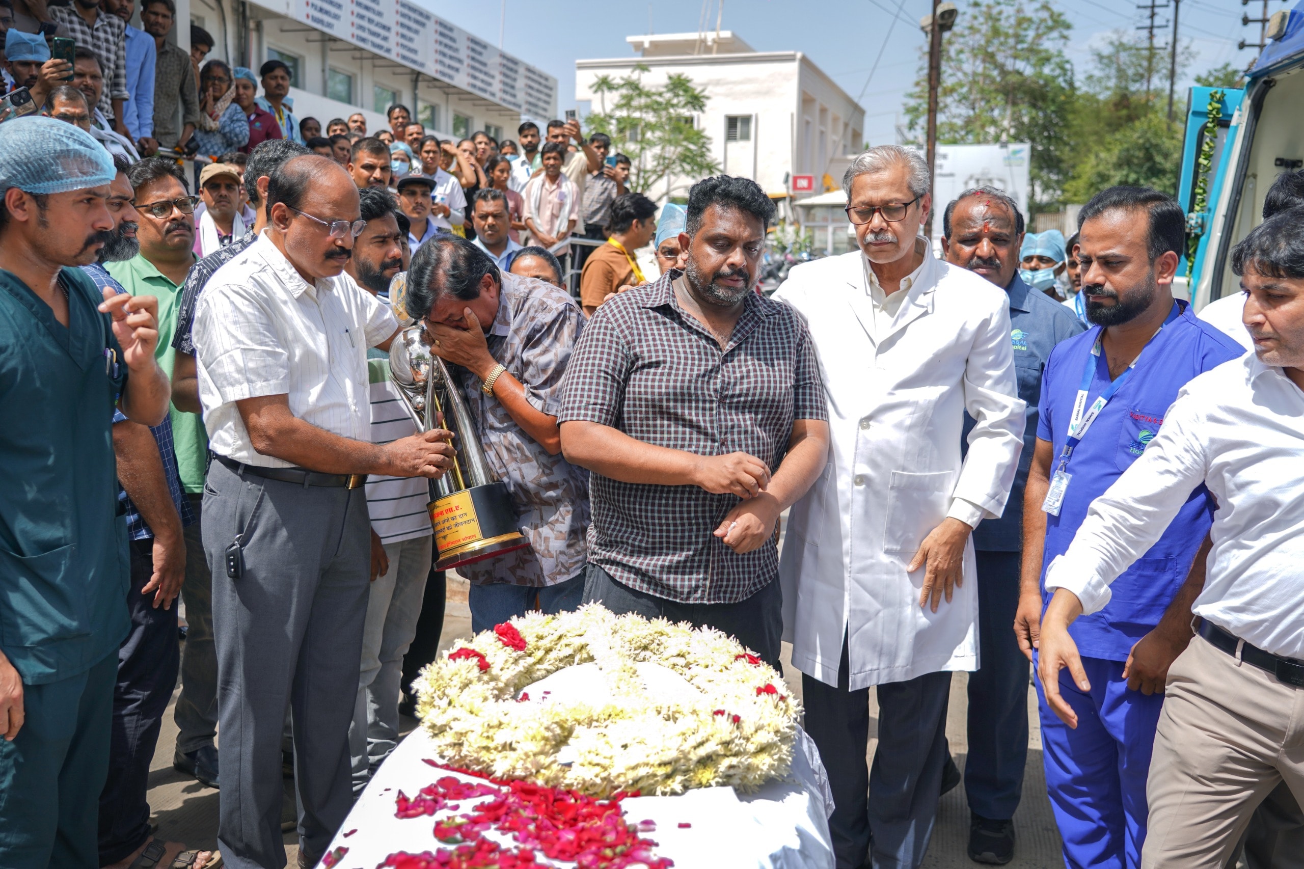 bhopal bansal hospital muslim family donates organs liver kidney transplant bhopal bansal hospital muslim family donates organs liver kidney transplant