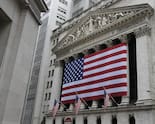 Dow Jones, S&P Flat Amid Jump In Oil Prices; Nasdaq Rises As Chip Stocks Outperform