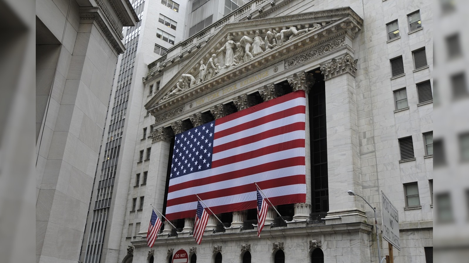 US Stock Market Today: Dow Jones, S&P 500 Flat As Trades Evaluate In-Line Inflation