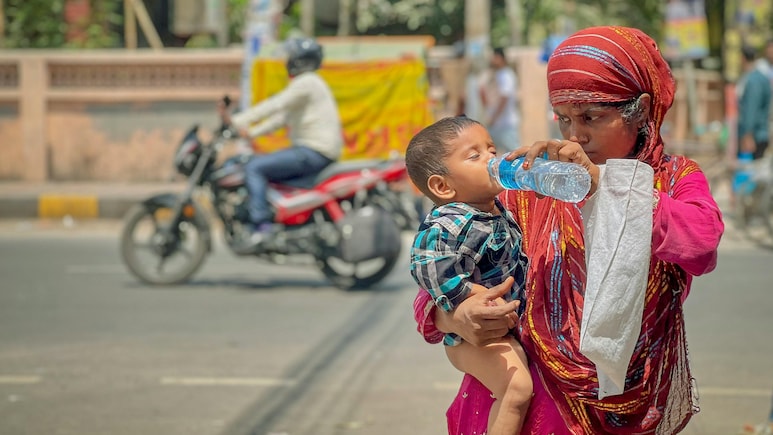 Nagpur News : नागपुरात वाढत्या उन्हाचा कहर; महाविद्यालयांसह कामगारांबाबत जिल्हाधिकाऱ्यांच्या कठोर उपाययोजना