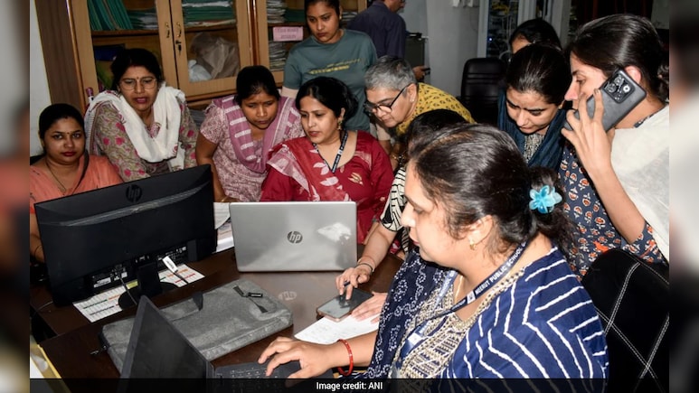 CBSE Board Exam: कॉपियों की डिजिटल जांच कैसे करते हैं टीचर्स? बोर्ड ने बताया 'On Screen Marking' का पूरा प्रोसेस