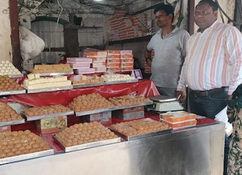 200 Kg Of Unhygienic Peda From Sweet Shops Near Vrindavan's Banke Bihari Temple Destroyed In A Raid