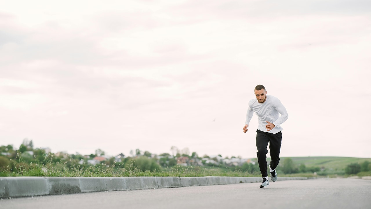 How To Pick Gym Joggers That Do Not Trap Heat