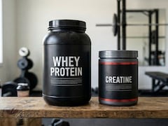 Creatine vs Whey Protein: Which One Helps You Build Muscle Efficiently?