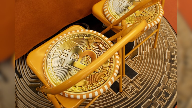 Bitcoin At Two-Week Low As Crypto Liquidations Hit $500 Million