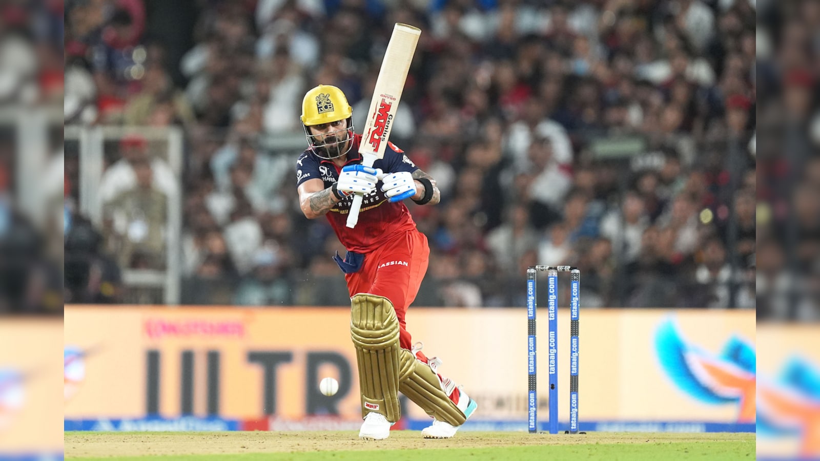 Virat Kohli: फाइनल में विराट कोहली ने लगाई रिकॉर्ड्स की झड़ी, आईपीएल इतिहास में कारनामा करने वाले बने पहले बल्लेबाज