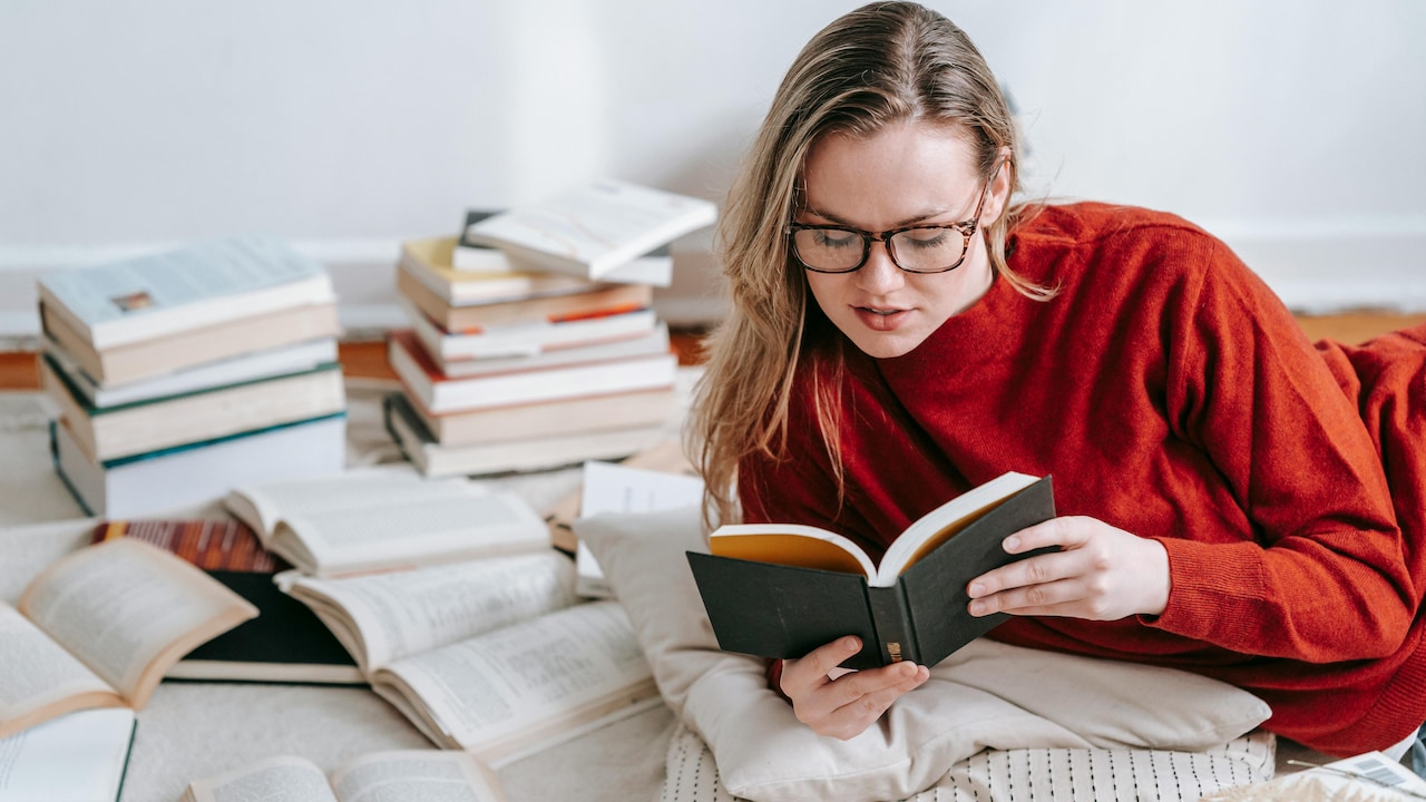 Must-read fiction books from Amazon Must-read fiction books from Amazon