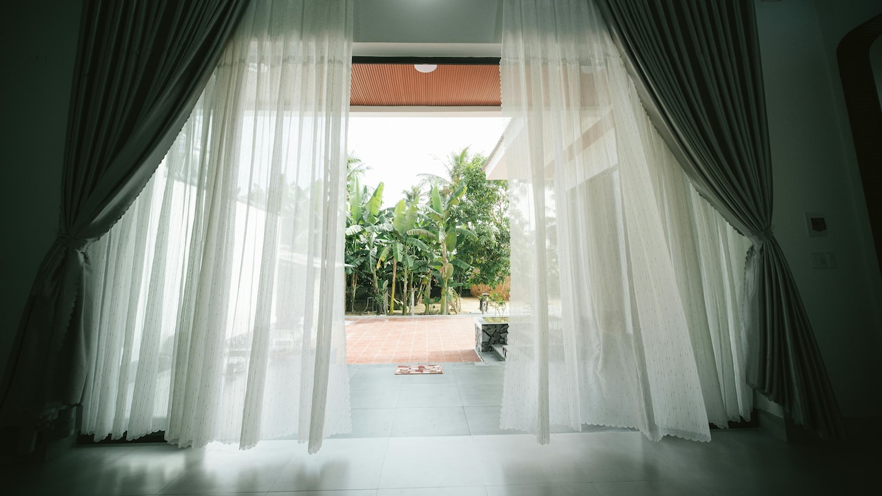Stylish curtains that change the way your room looks instantly; Photo Credit: Pexels