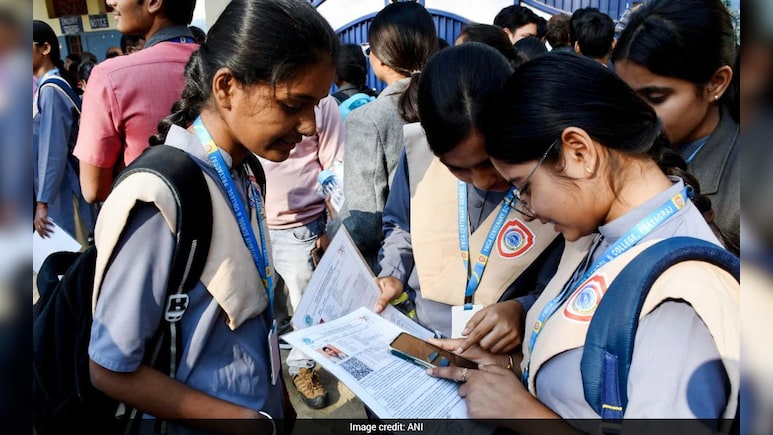 10वीं और 12वीं परीक्षा के पुनर्मूल्यांकन के नाम पर CBSE ने वसूले इतने करोड़, आंकड़ा देखकर चौंक जाएंगे आप!