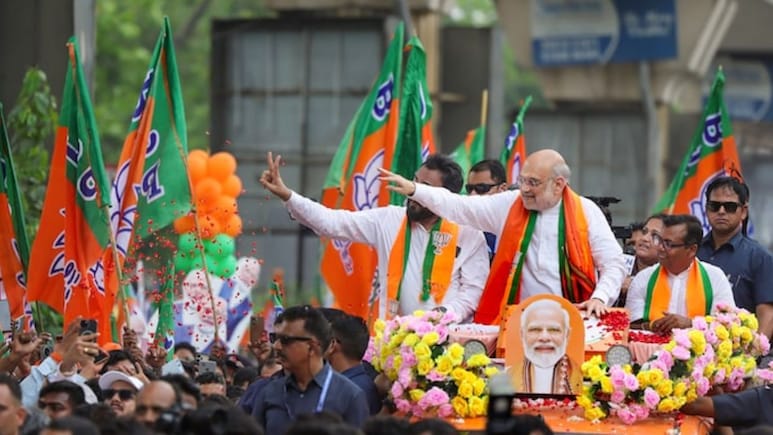 बंगाल में आई BJP...नई सरकार महिलाओं को देगी 3000 रुपये महीना, बेरोजगारों को भी नकद मदद का है वादा