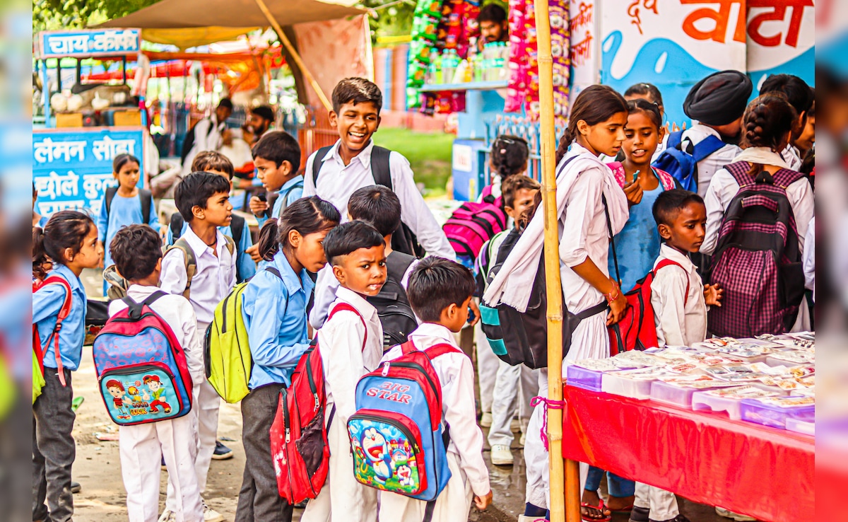 भीषण गर्मी के तांडव से दिल्ली-UP समेत इन राज्यों में स्कूल की छुट्टियों का हुआ ऐलान, देखें पूरी लिस्ट