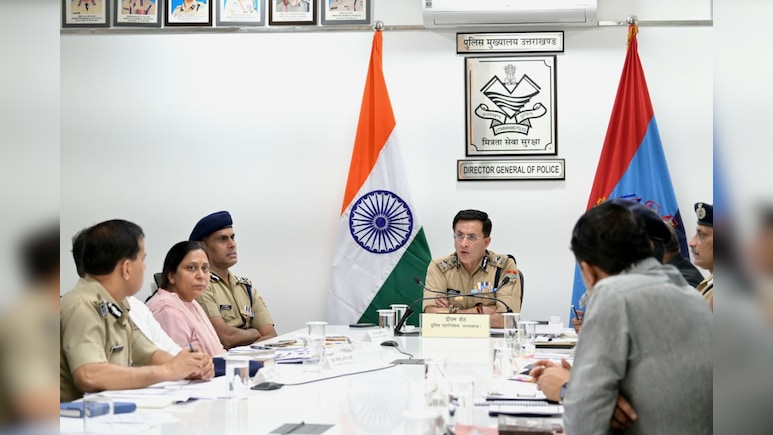 उत्तराखंड पुलिस का 'ऑपरेशन प्रहार': एक महीने में 1400 अपराधी गिरफ्तार, 15 हजार चालानों से मचा हड़कंप