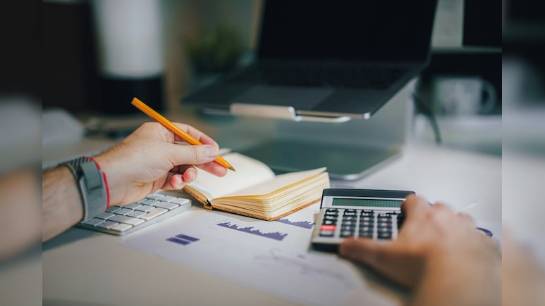 Money Sitting Idle In Bank? Sweep-In FD Can Earn More Without Locking It All