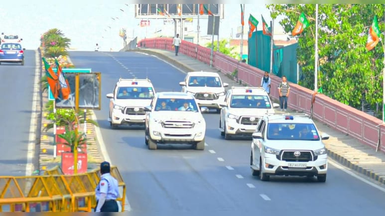 आज 13 नहीं, सिर्फ 5 गाड़ियों के काफिले में न&zwj;िकले CM भजनलाल, पीएम मोदी की अपील के बाद ल&zwj;िया फैसला