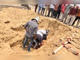 छत्तीसगढ़ में ट्विशा जैसा मामला! 4 दिन बाद कब्र से निकला शव, मायके वालों ने लगाया दहेज प्रताड़ना का आरोप