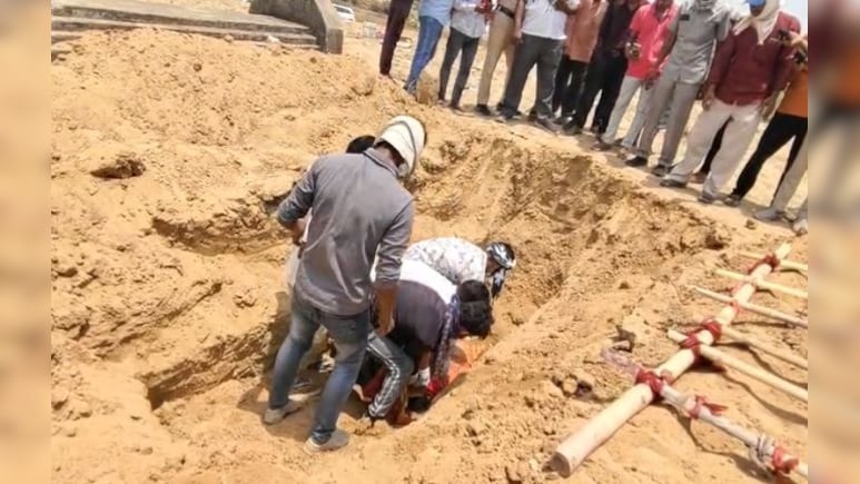 छत्तीसगढ़ में ट्विशा जैसा मामला! 4 दिन बाद कब्र से निकला शव, मायके वालों ने लगाया दहेज प्रताड़ना का आरोप