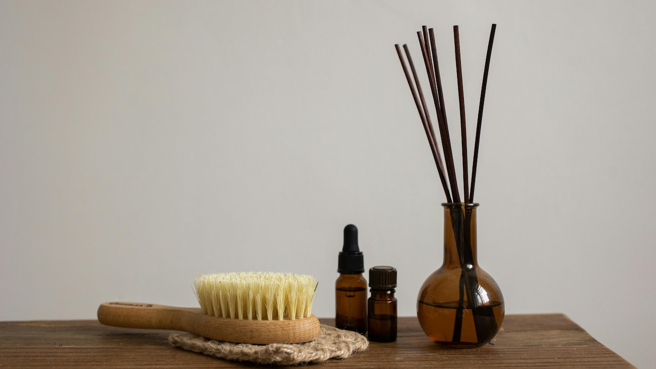 Top 7 Camphor Diffuser Burners That Do Not Leave Soot Marks Around The Room