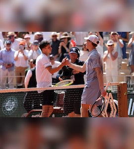 Jannik Sinners 30-Match Unbeaten Streak Ends With Shock French Open 2nd Round Defeat