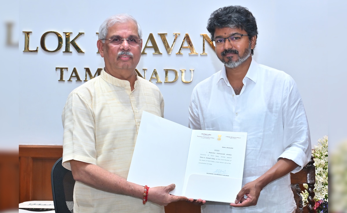 Tamil Nadu Governor Rajendra Vishwanath Arlekar with TVK chief at Lok Bhavan in Chennai on Saturday