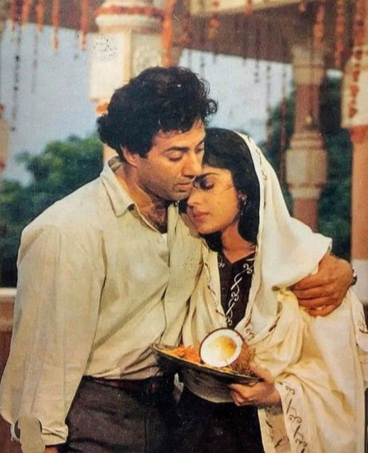 सनी देओल और जैकी श्रॉफ की हीरोइन सोशल मीडिया पर मांग रही रोल, 30 साल तक बॉलीवुड में किया था राज