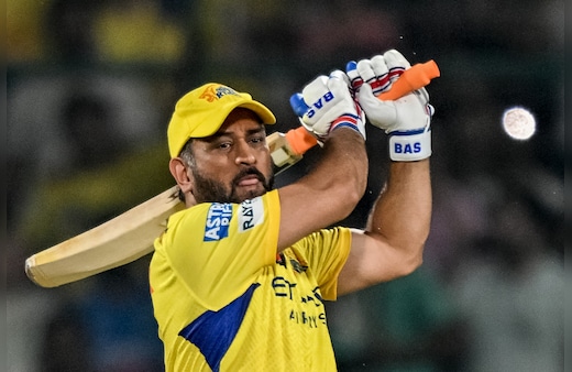 CSK vs SRH LIVE Score, IPL 2026: धोनी नहीं खेल रहे आज, चेन्नई ने पावरप्ले में गंवाए दो विकेट