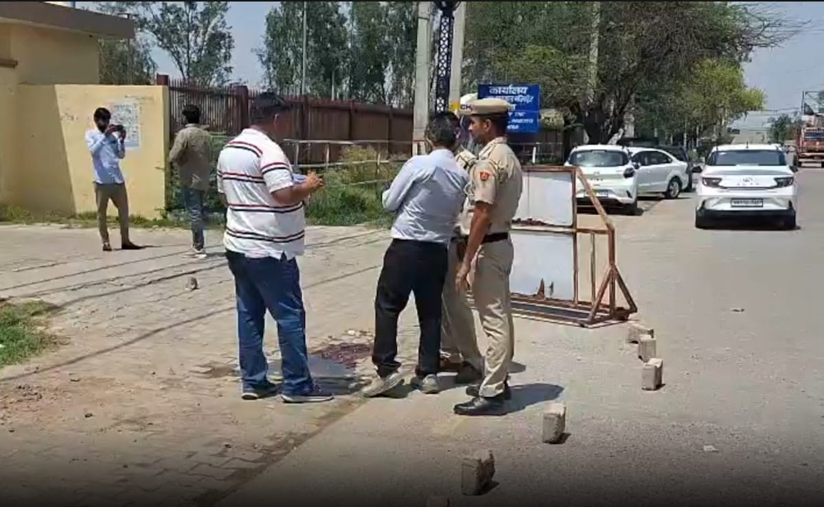 सोनीपत: पेशी पर आए युवक की कोर्ट के बाहर गोलियों से भूनकर दिनदहाड़े कर दी हत्या, ब्रेजा कार से आए थे हमलावर — WellsTrack