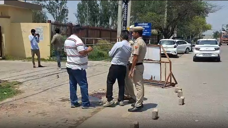 सोनीपत: पेशी पर आए युवक की कोर्ट के बाहर गोलियों से भूनकर दिनदहाड़े कर दी हत्या, ब्रेजा कार से आए थे हमलावर