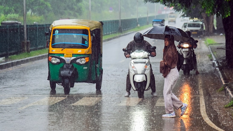 Monsoon Update: मॉनसून पर आ गया बड़ा अपडेट, आसमान से बरस रही 'आग' और जानलेवा लू के बीच राहत भरी खबर