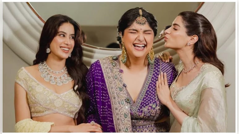 जाह्नवी कपूर की बड़ी बहन की 9 खूबसूरत तस्वीरें, एक्टिंग से दूर इस फील्ड में बना रही हैं करियर, अर्जुन की बहन की 5वीं फोटो देख कहेंगे- अप्सरा