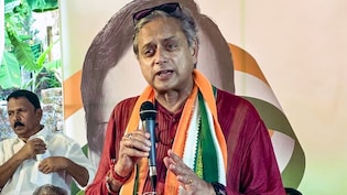 केरलम में 10 साल बाद कांग्रेस की सरकार.. क्या शशि थरूर बनेंगे मुख्यमंत्री?
