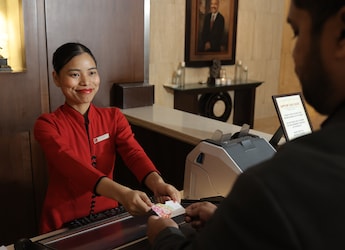 As Customers Seek New Experiences, Do Brand Loyalty Discounts Still Work?