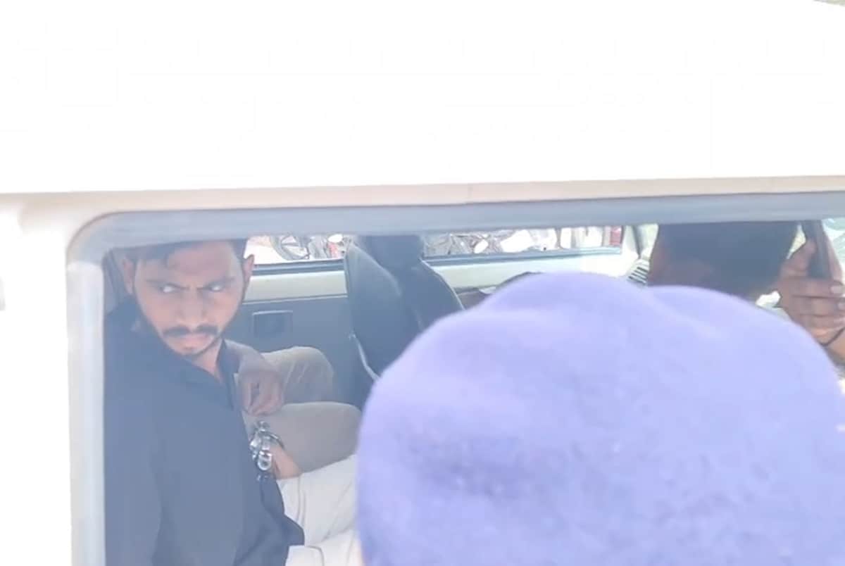 manish patel rewa famous youtuber pokkbhan surrendered in MP manish patel rewa famous youtuber pokkbhan surrendered in MP