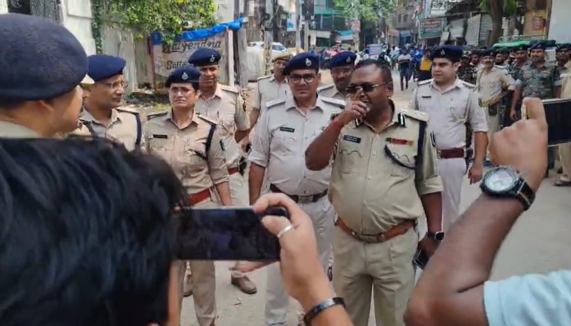 विधायक ओसाम के ठिकानों पर छापा मारने पहुंची बिहार पुलिस