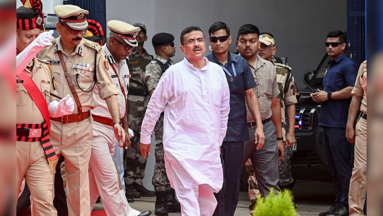 पश्चिम बंगाल में आएगी नौकरियों की बहार, सुवेंदु अधिकारी ने सीएम बनते ही लिया बड़ा फैसला