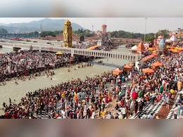 Ganga Dussehra 2026: गंगा दशहरा पर हरिद्वार से लेकर प्रयागराज तक कहां-कहां उमड़ी गंगा भक्तों की भारी भीड़? देखें पूरा वीडियो