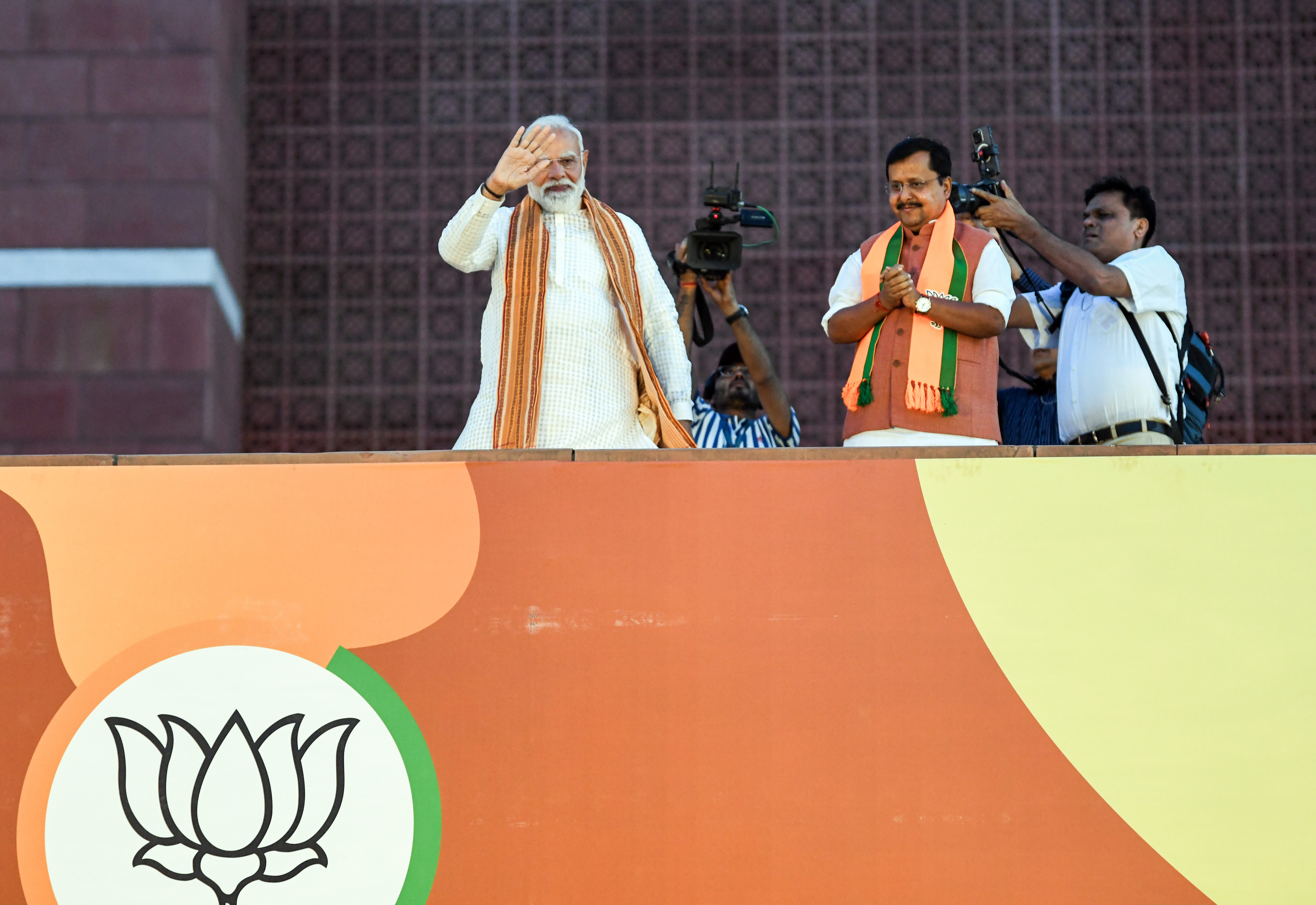 'मिशन 2029' की तैयारी? केंद्रीय कैबिनेट में बदलाव के संकेत, BJP अध्यक्ष नितिन नवीन भी चुनेंगे अपनी नई टीम