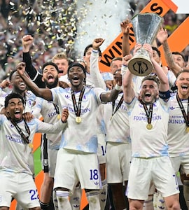 Stylish Aston Villa Win Europa League To End 30-Year Trophy Drought