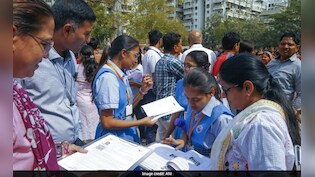 CBSE Class 12 Result 2026: इस दिन से शुरू हो रही है री-इवैल्यूएशन प्रक्रिया, छात्र यहां देखें शेड्यूल