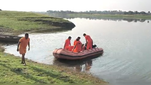 संगमेश्वर में नाव हादसा: नदी में डूबे दो लोगों का नहीं लगा सुराग, सुबह 6 बजे पहुंची SDRF की टीम&nbsp;