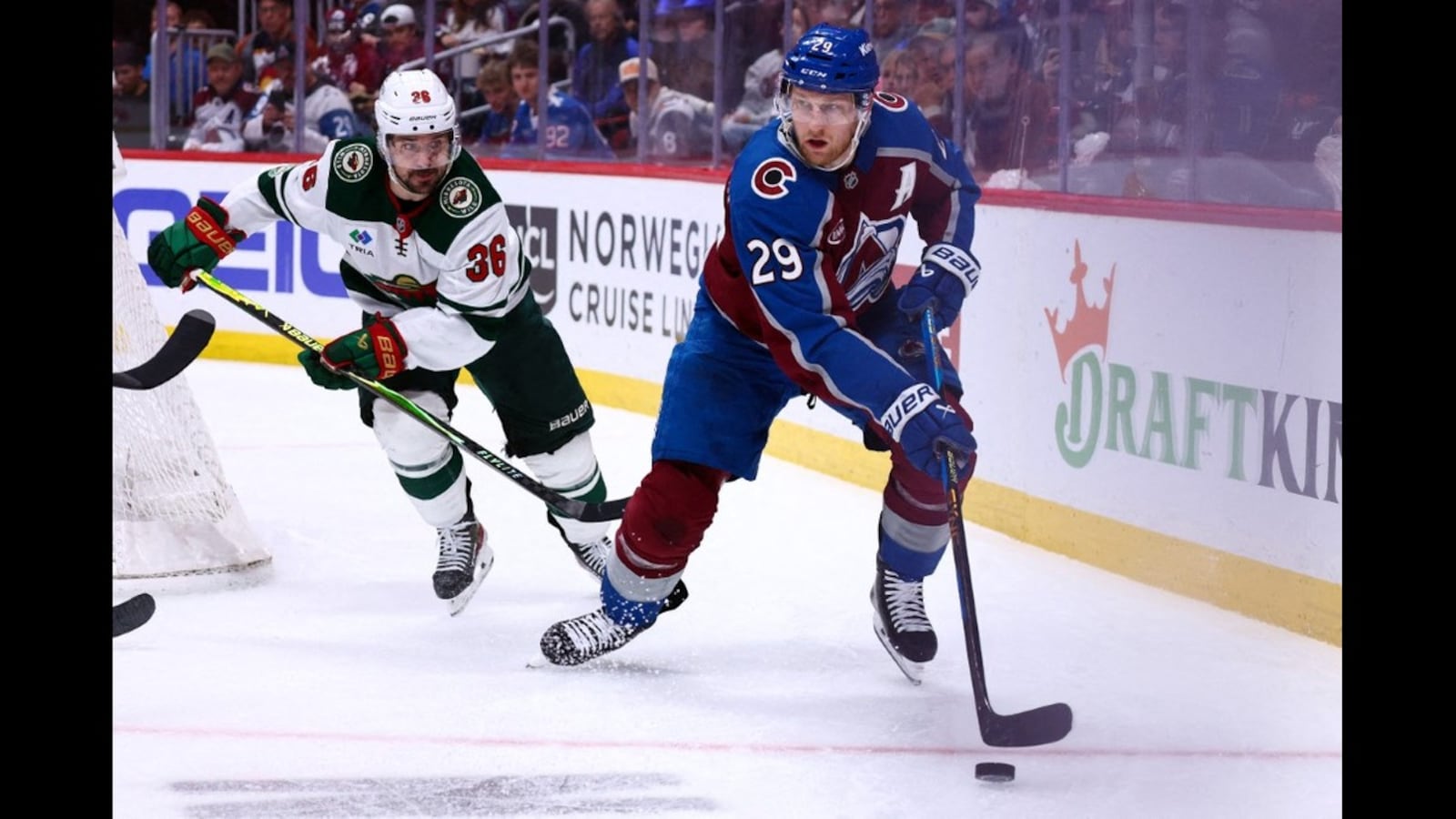 Nathan MacKinnon Injury Update: Avalanche Star Confirmed For Game 4 Despite Right Knee Concern