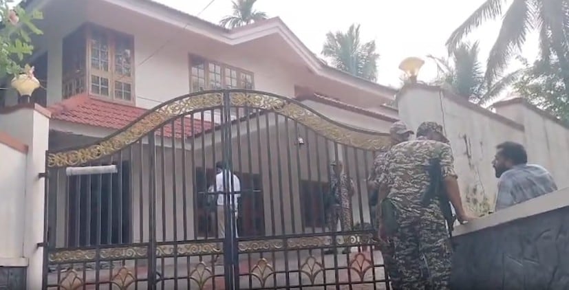 The Enforcement Directorate (ED) carried out coordinated raids at 10 locations linked to former Kerala Chief Minister Pinarayi Vijayan The Enforcement Directorate (ED) carried out coordinated raids at 10 locations linked to former Kerala Chief Minister Pinarayi Vijayan