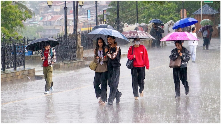 Shimla Weather: शिमला में अचानक बदला मौसम, बारिश में भीगते हुए स्कूल पहुंचे बच्चे; 10 डिग्री तक गिरा तापमान!