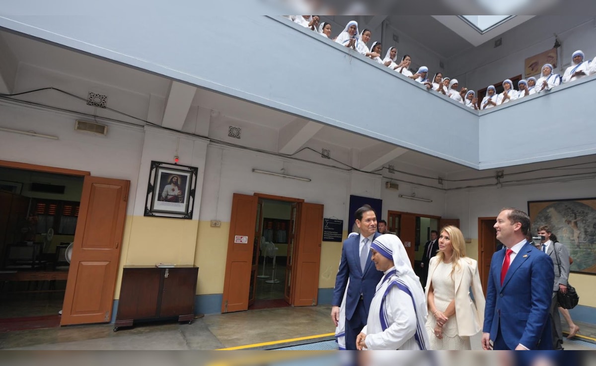 Marco Rubio Visits Saint Teresa's Mother House, Children's Home In Kolkata