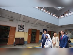 Marco Rubio Visits Saint Teresa's Mother House, Children's Home In Kolkata