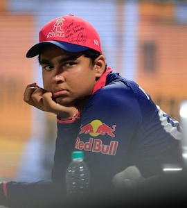 Ravichandran Ashwin Names Bowler Who Can Contain Vaibhav Sooryavanshi In GT vs RR IPL 2026 Qualifier 2